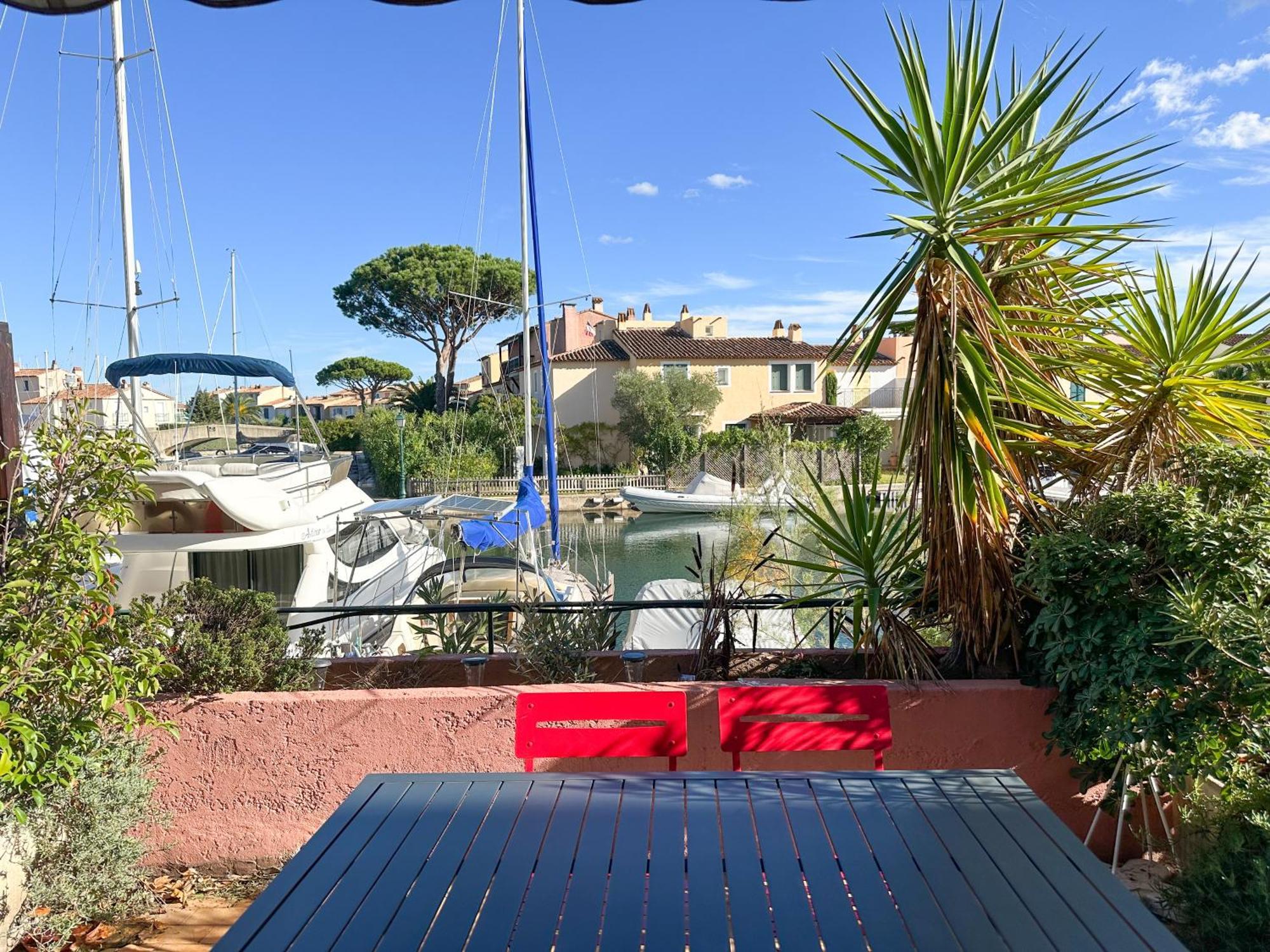 Appartement Port Grimaud 2/4 Pers Avec Grande Terrasse Bagian luar foto
